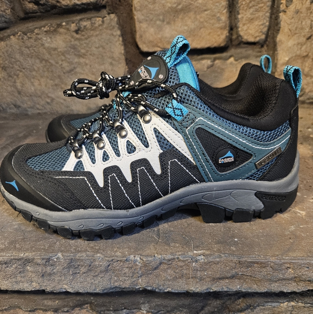 Women's Black and Teal Hiking Shoes